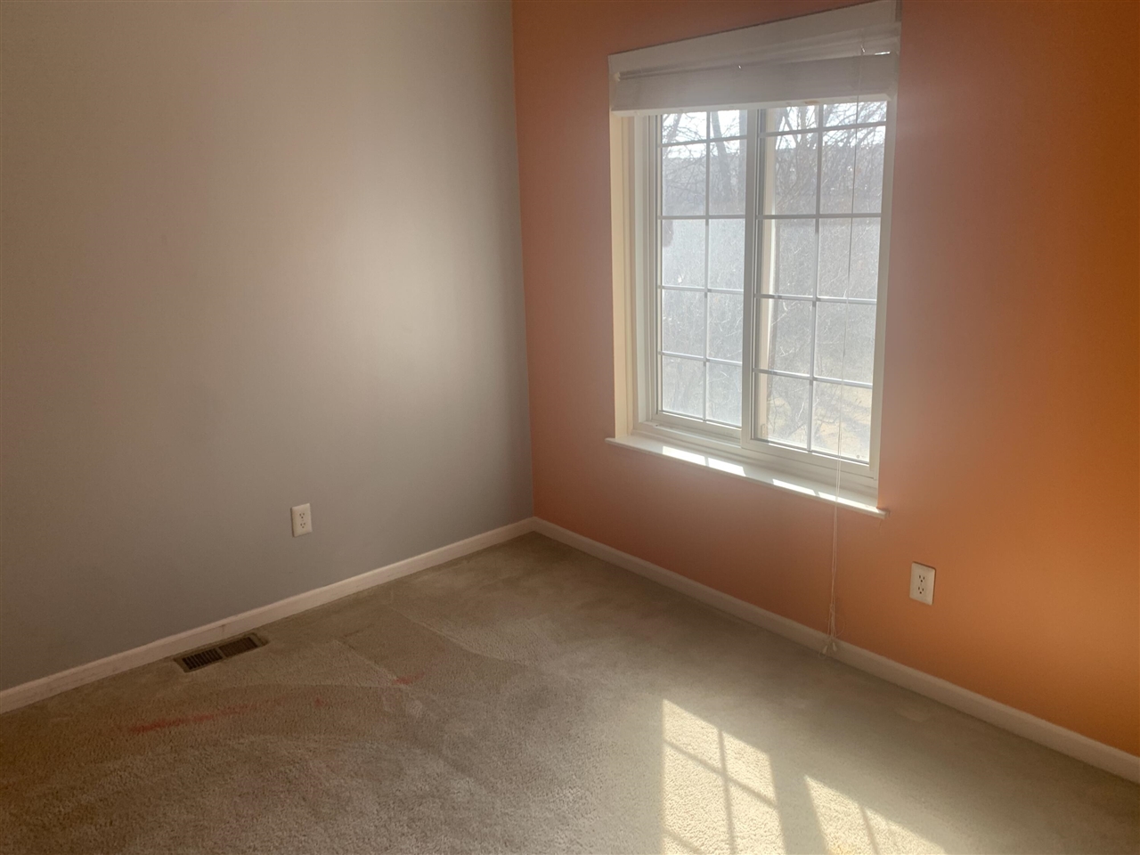 30256 Southfield Road Property Photo 11