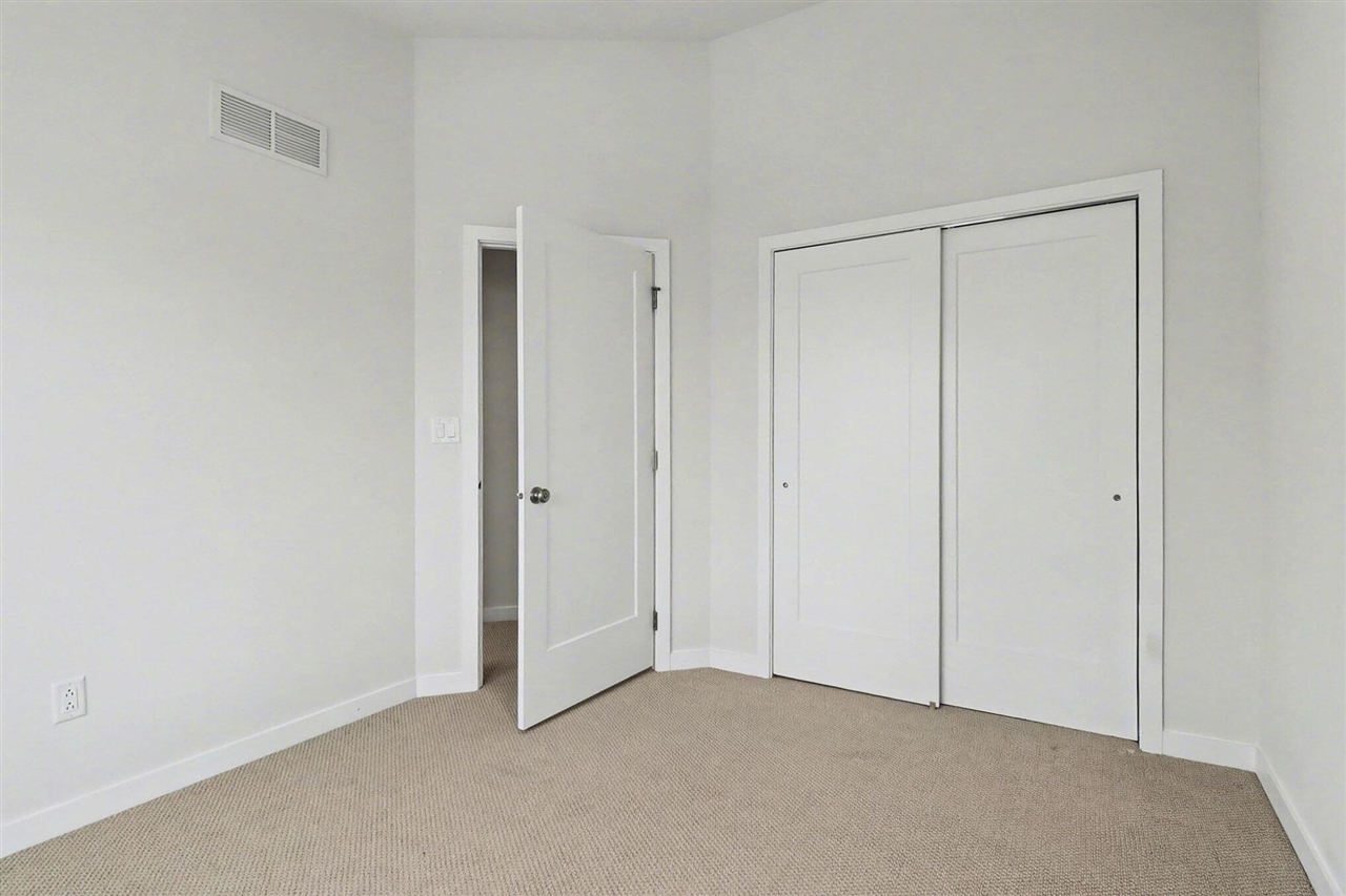 2824 Ridington Road Property Photo 27