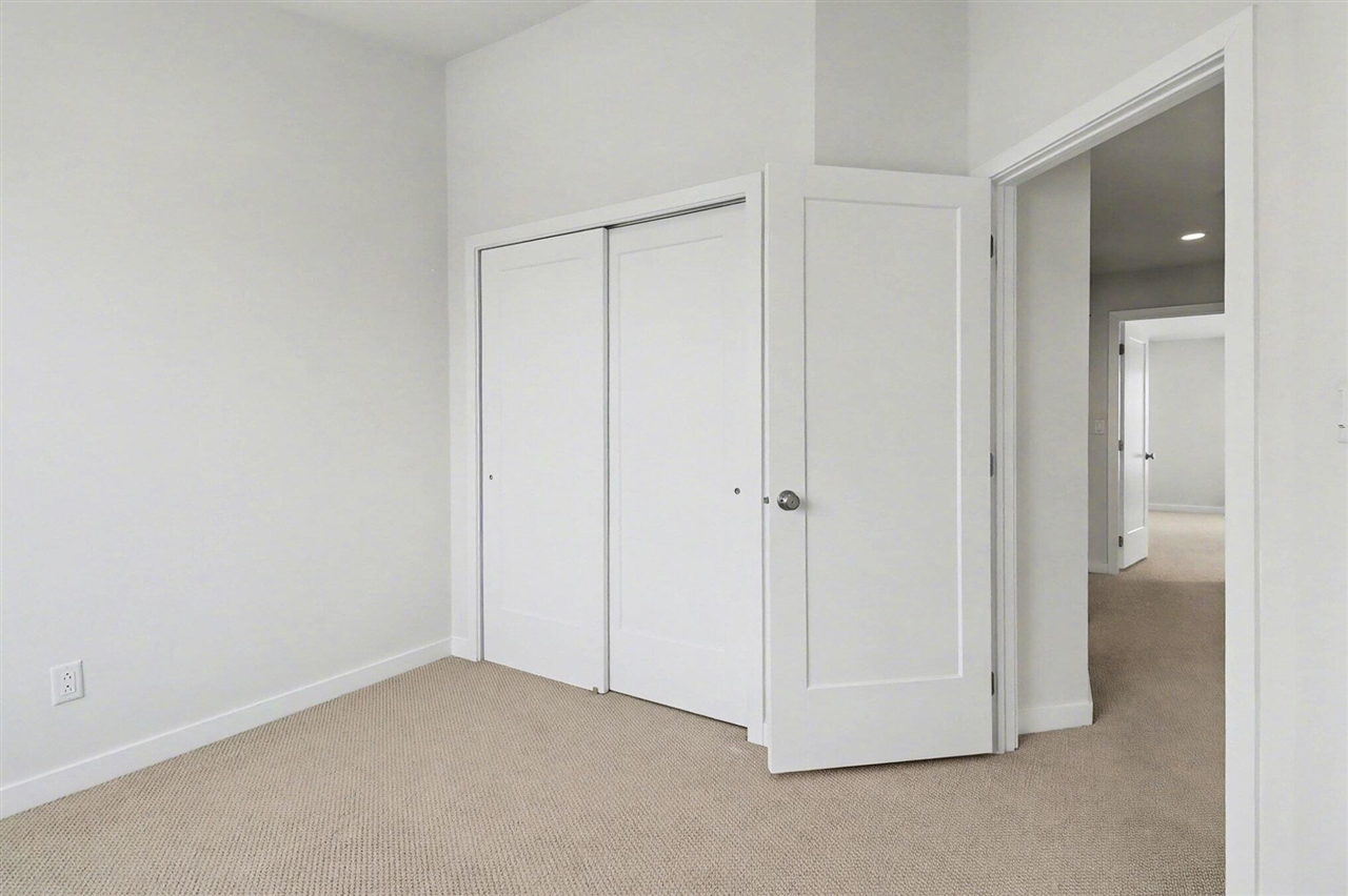 2824 Ridington Road Property Photo 28