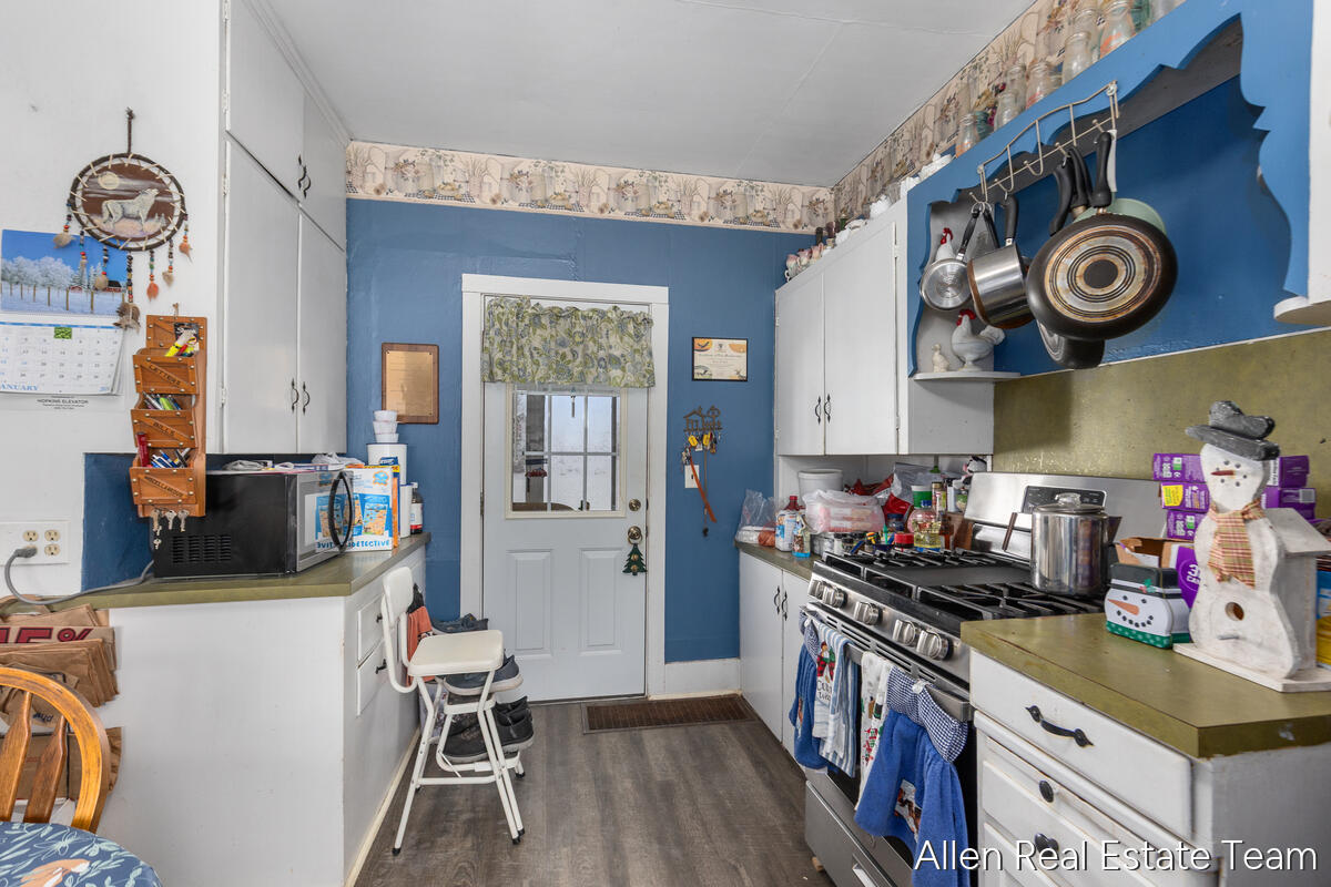 1224 102nd Avenue Property Photo 18