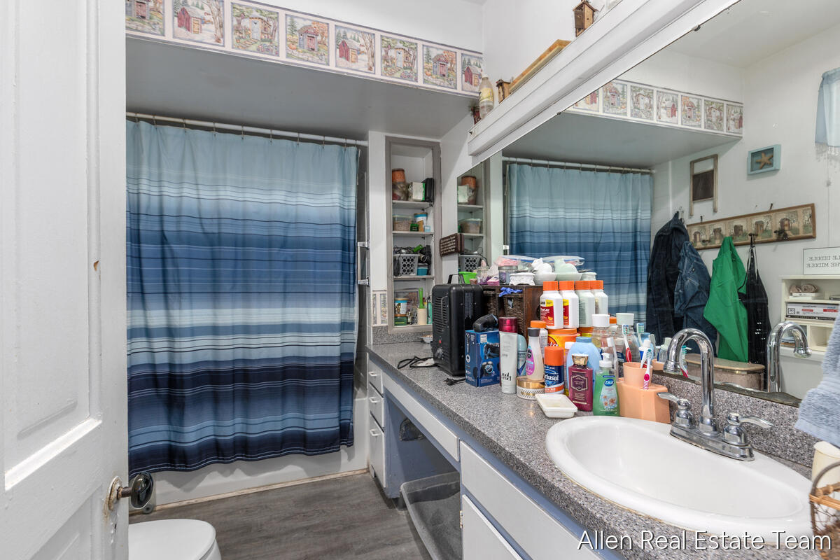 1224 102nd Avenue Property Photo 21