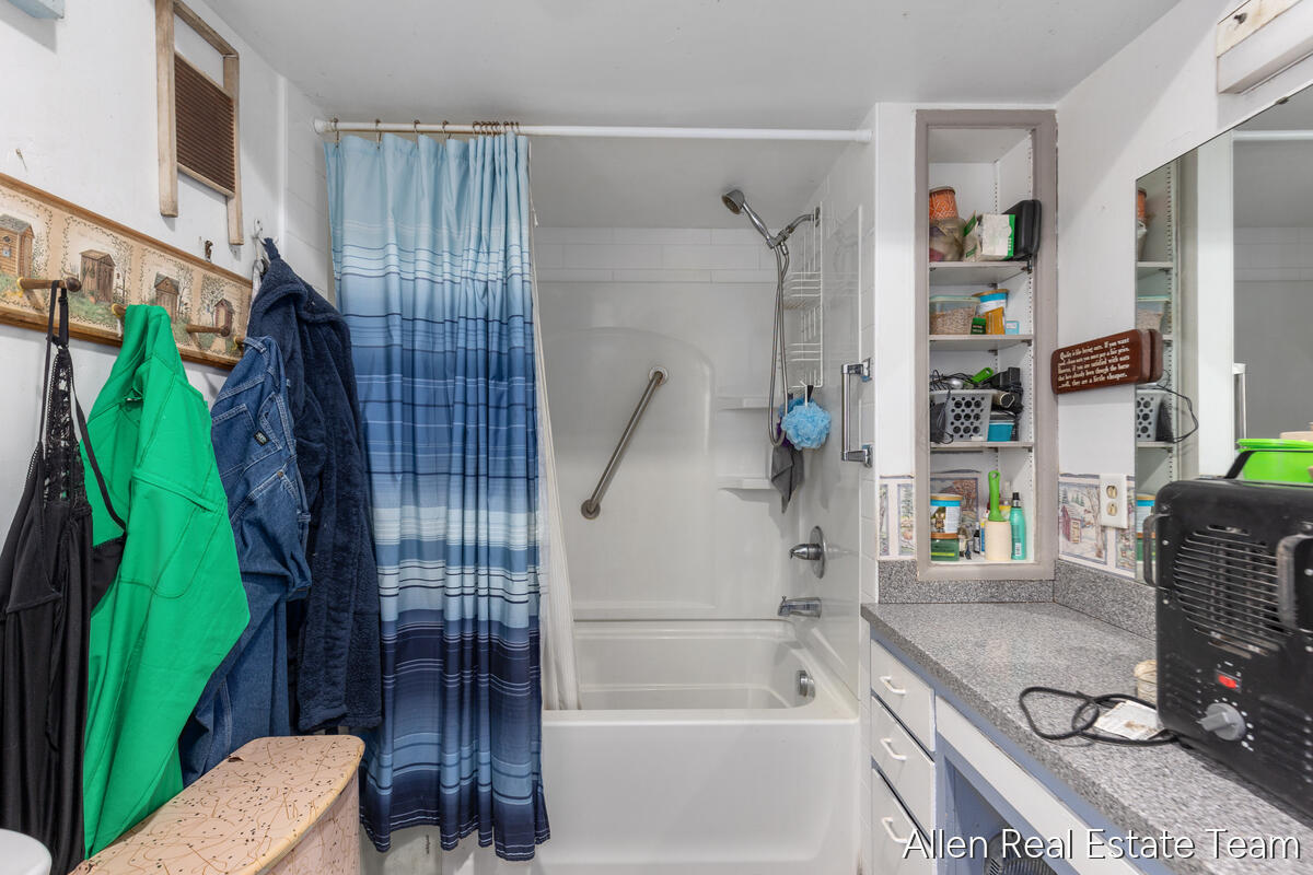 1224 102nd Avenue Property Photo 22