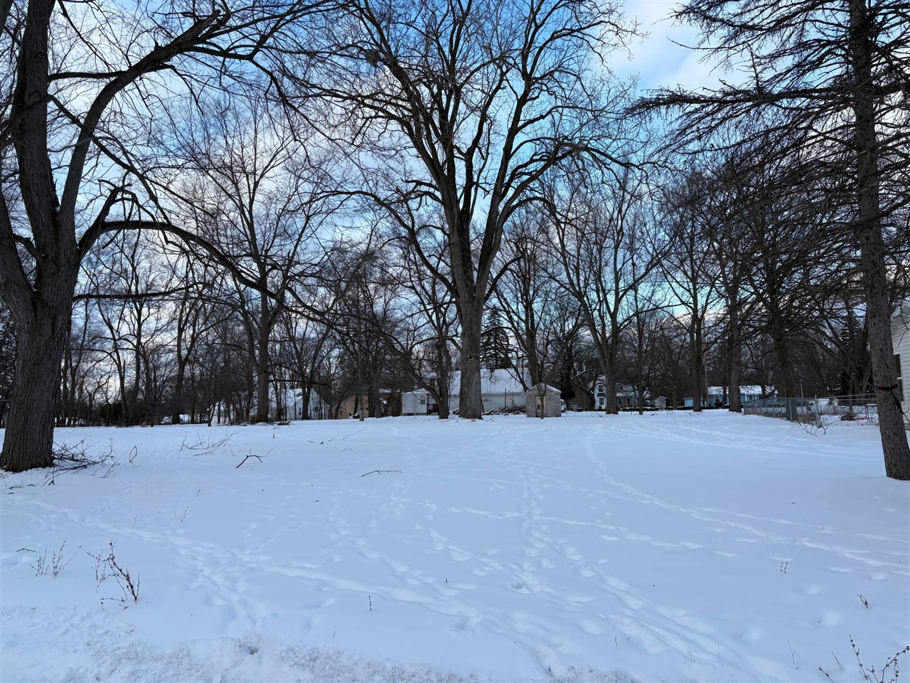 2918 Midwood Street Property Photo 1
