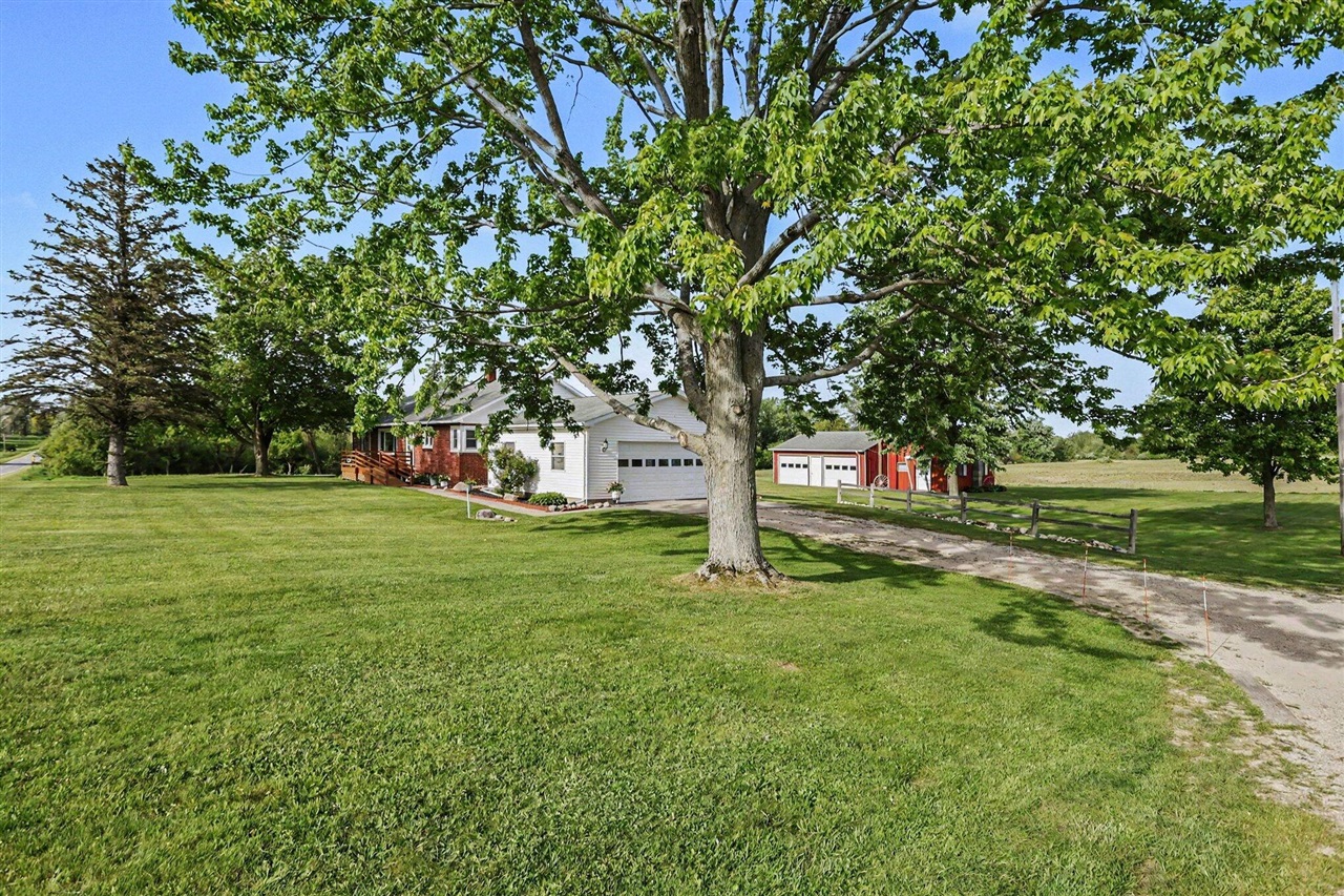 5494 Old Pipestone Road Property Photo 4