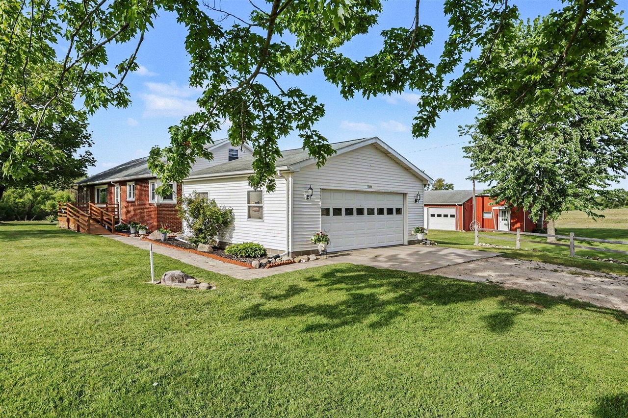 5494 Old Pipestone Road Property Photo 8