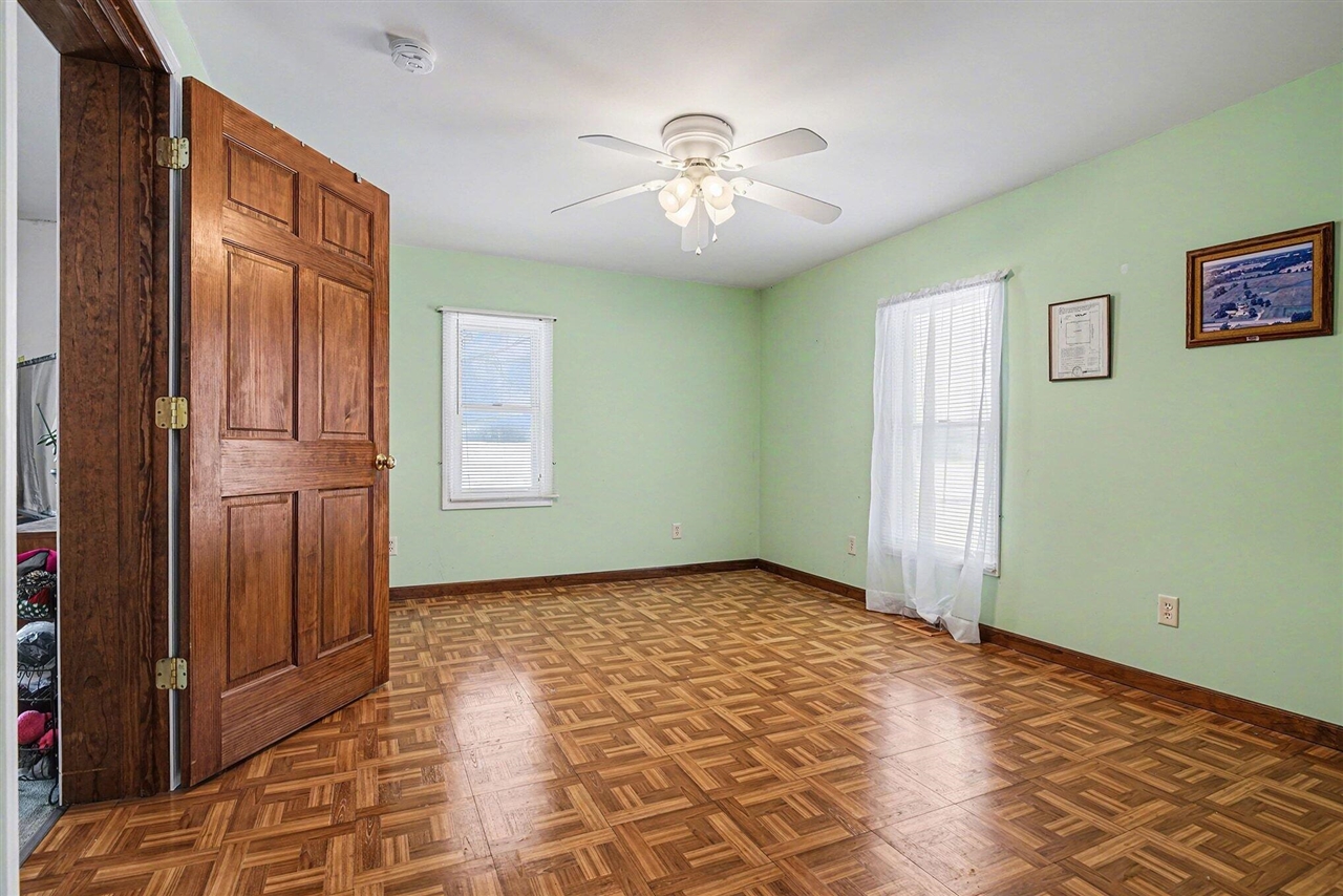 5494 Old Pipestone Road Property Photo 20