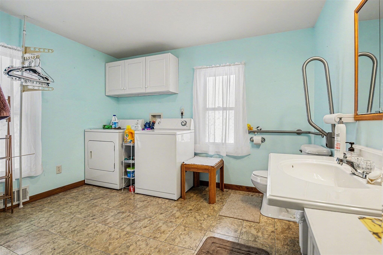 5494 Old Pipestone Road Property Photo 35