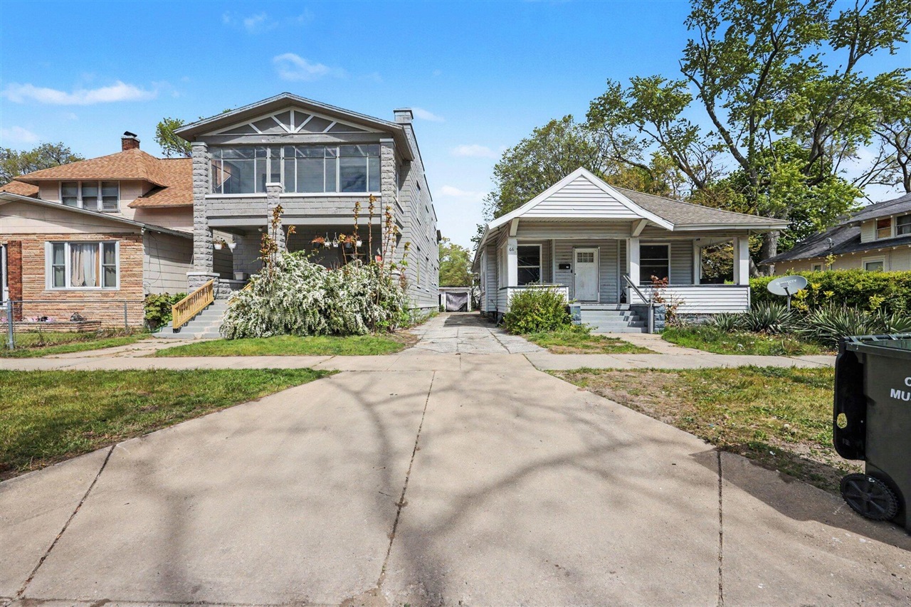 66 E Isabella Avenue Property Photo 1