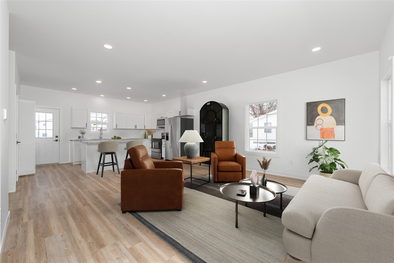 129 Middle Street Property Photo 2