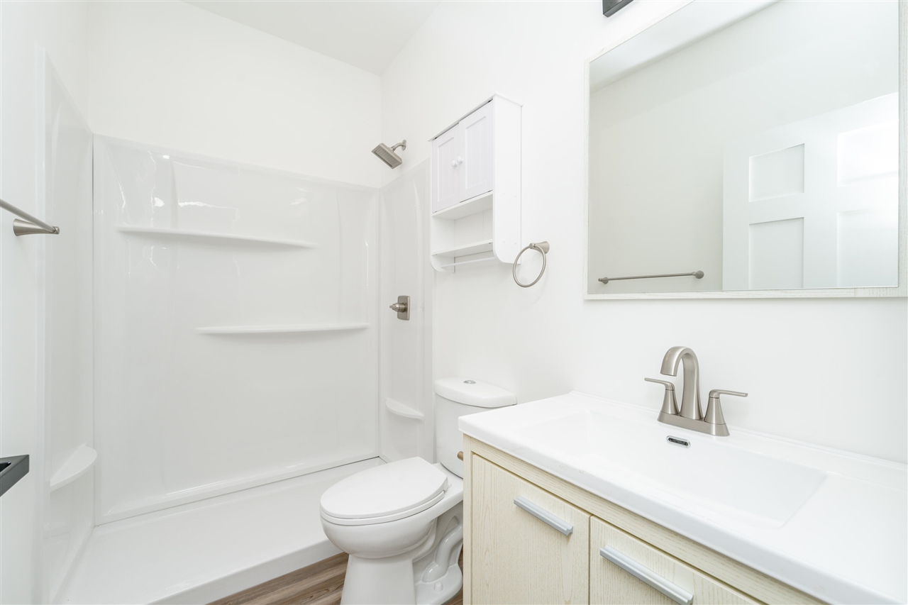 129 Middle Street Property Photo 10