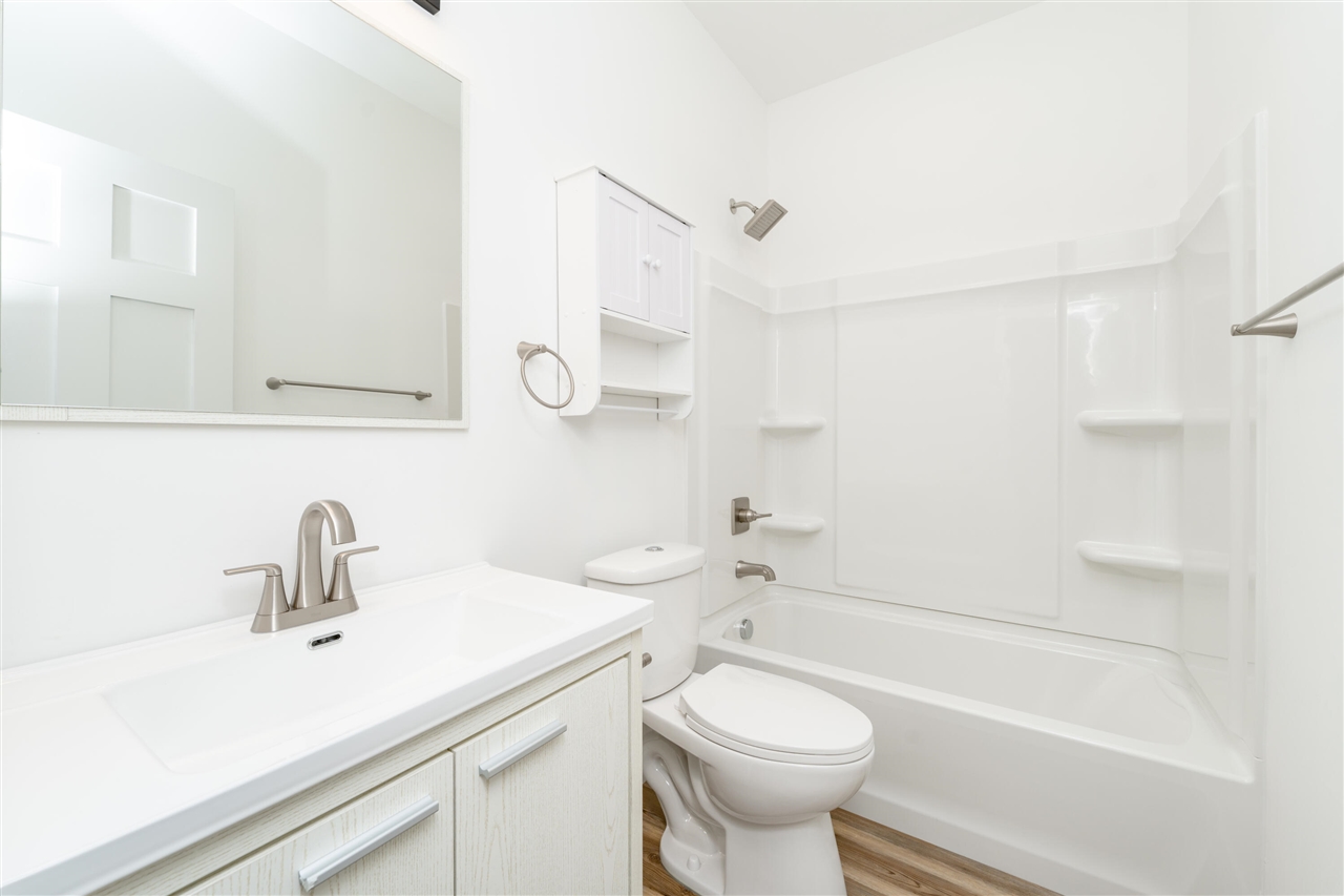 129 Middle Street Property Photo 14