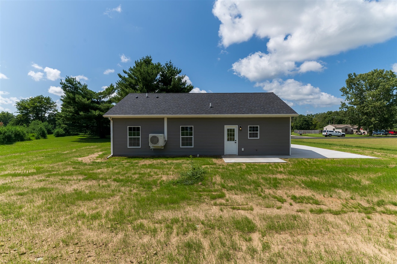 129 Middle Street Property Photo 18