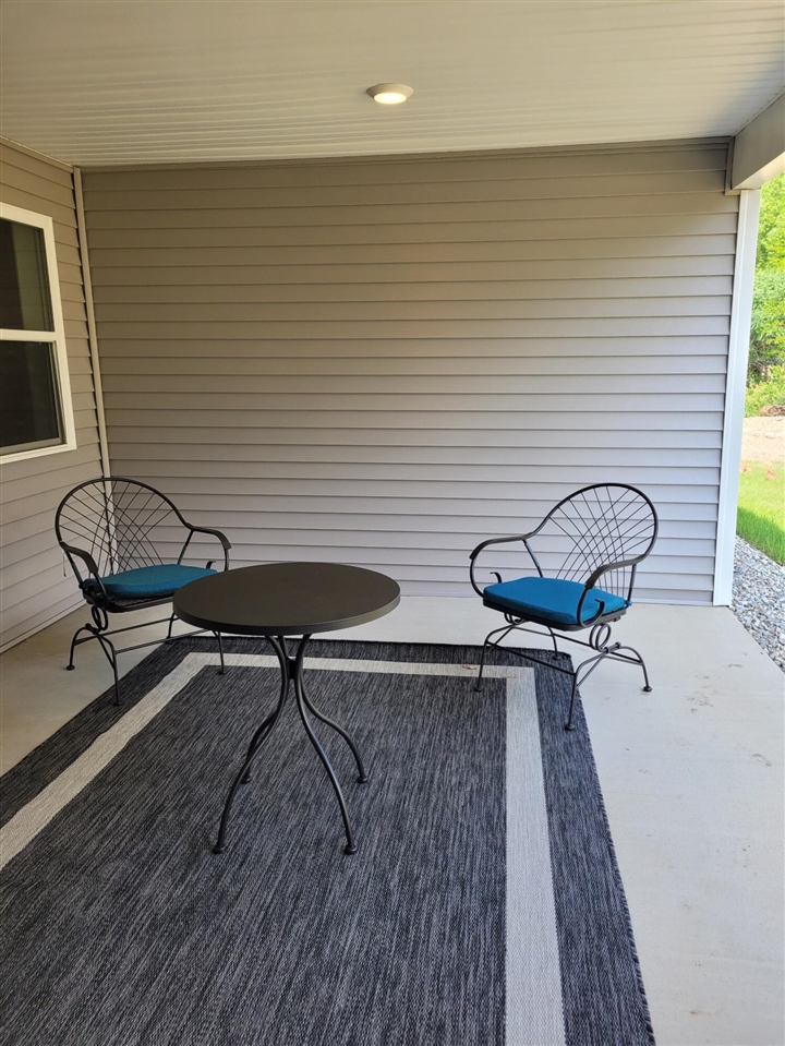4294 Highpoint Drive Property Photo 30