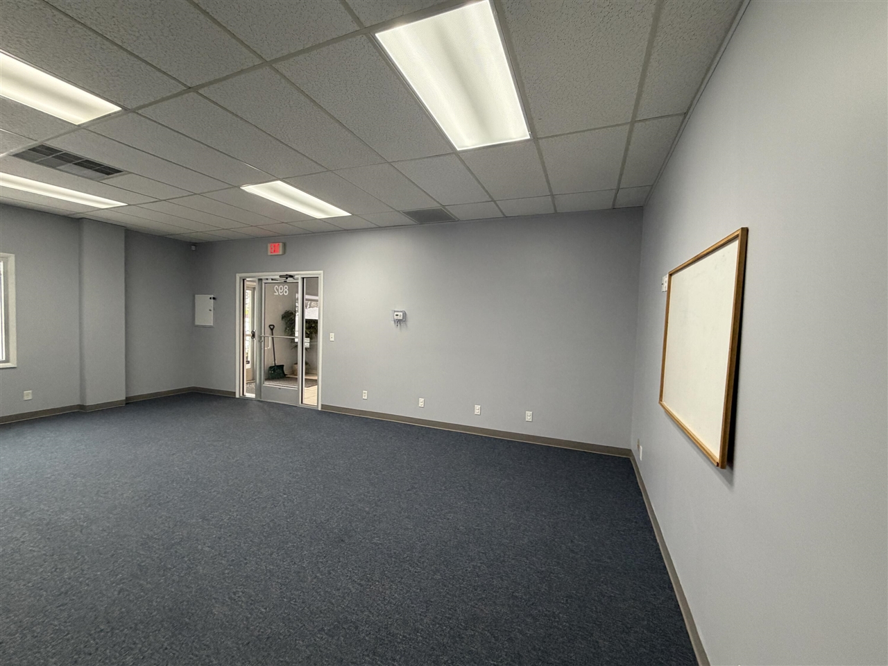 892 Marshall Street Property Photo 4