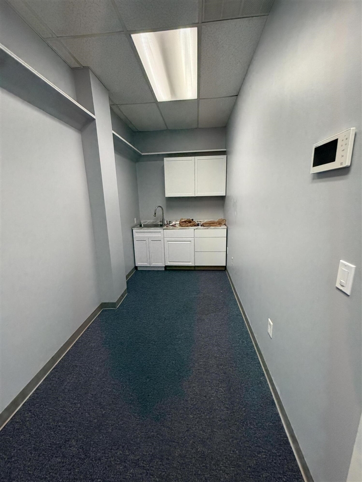 892 Marshall Street Property Photo 15