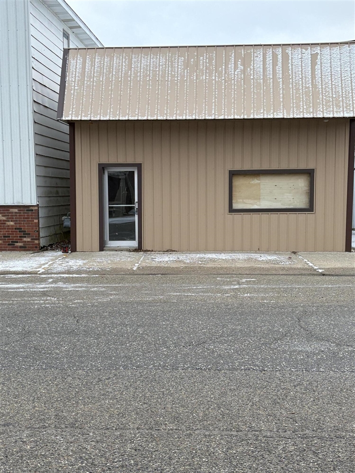 106 S Main Street Property Photo 1