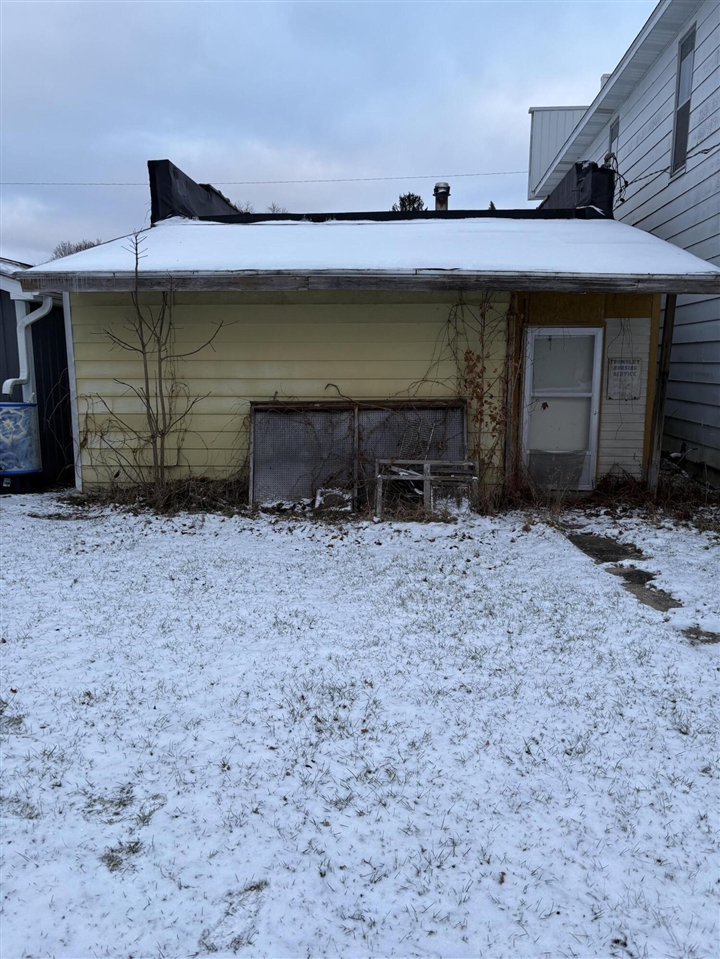 106 S Main Street Property Photo 3