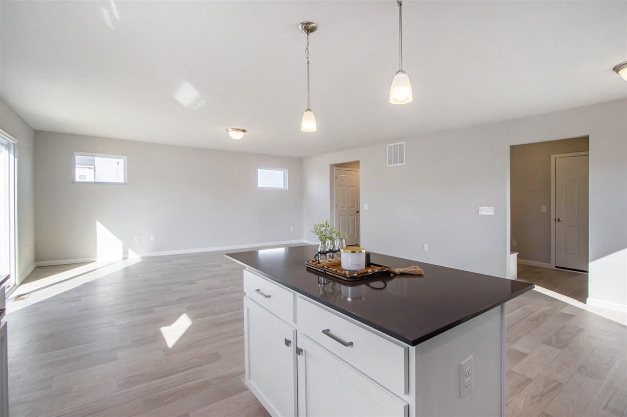 10067 Kearns Court Property Photo 6
