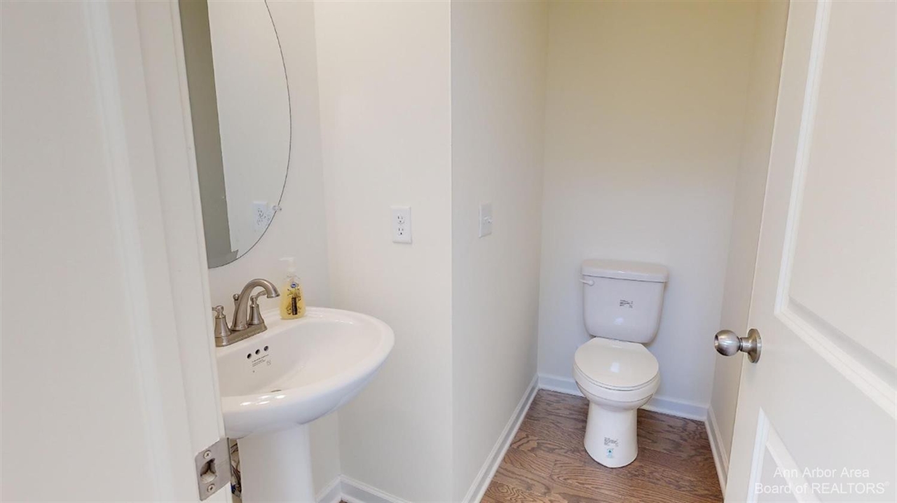 2725 Bristol Rdg Drive Property Photo 10
