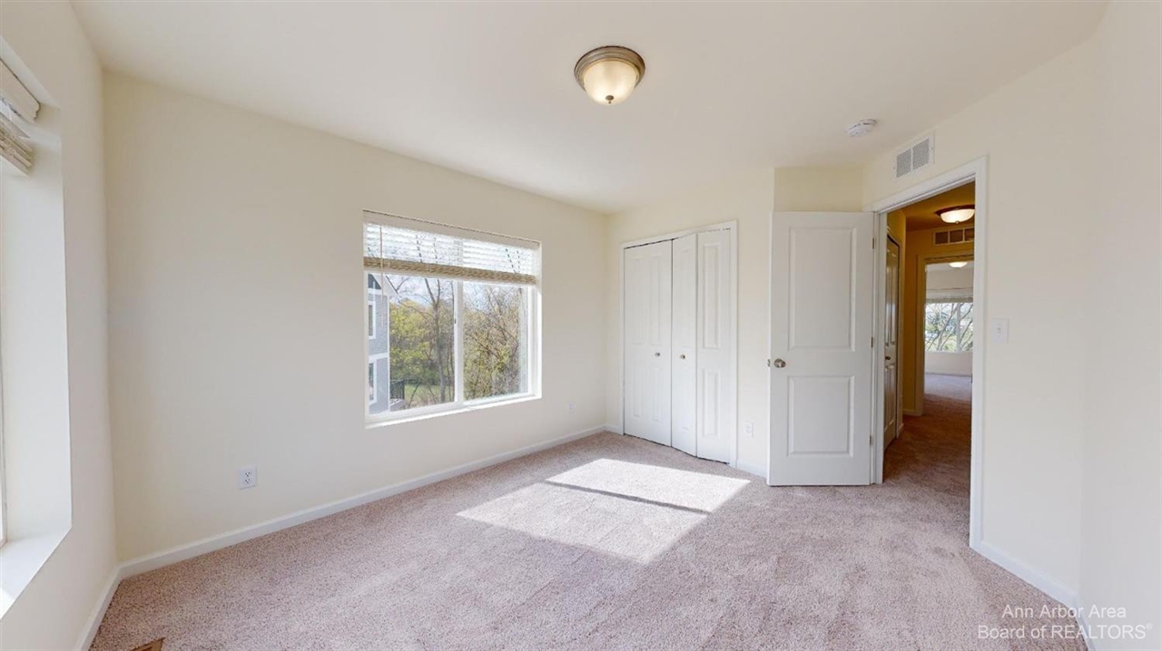 2725 Bristol Rdg Drive Property Photo 18