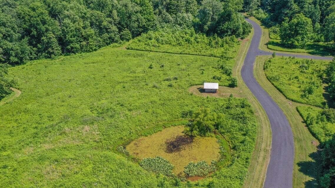 6863 N Nature Lane Property Photo 3