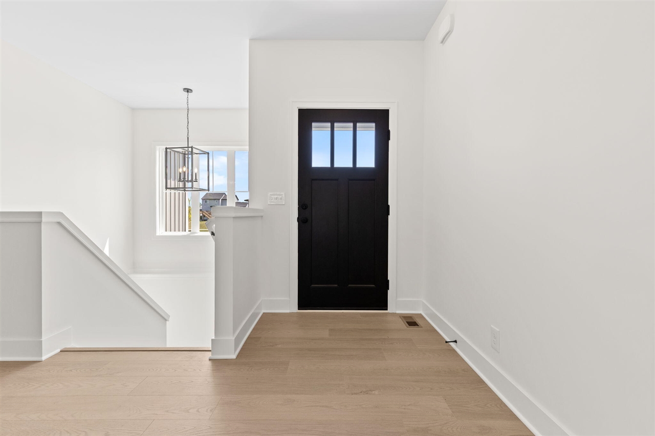 10711 Greyhound Avenue Property Photo 3