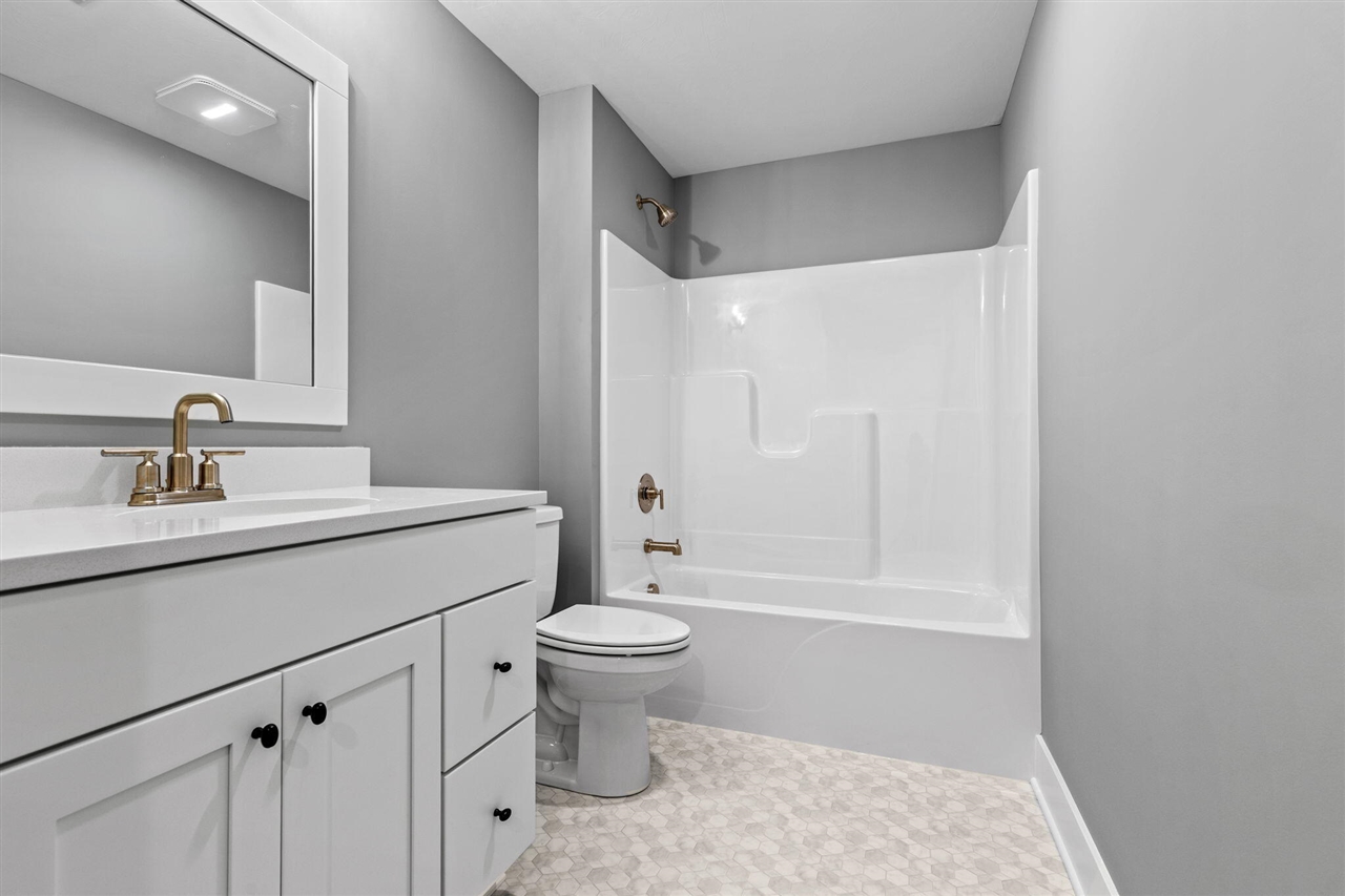 10711 Greyhound Avenue Property Photo 17