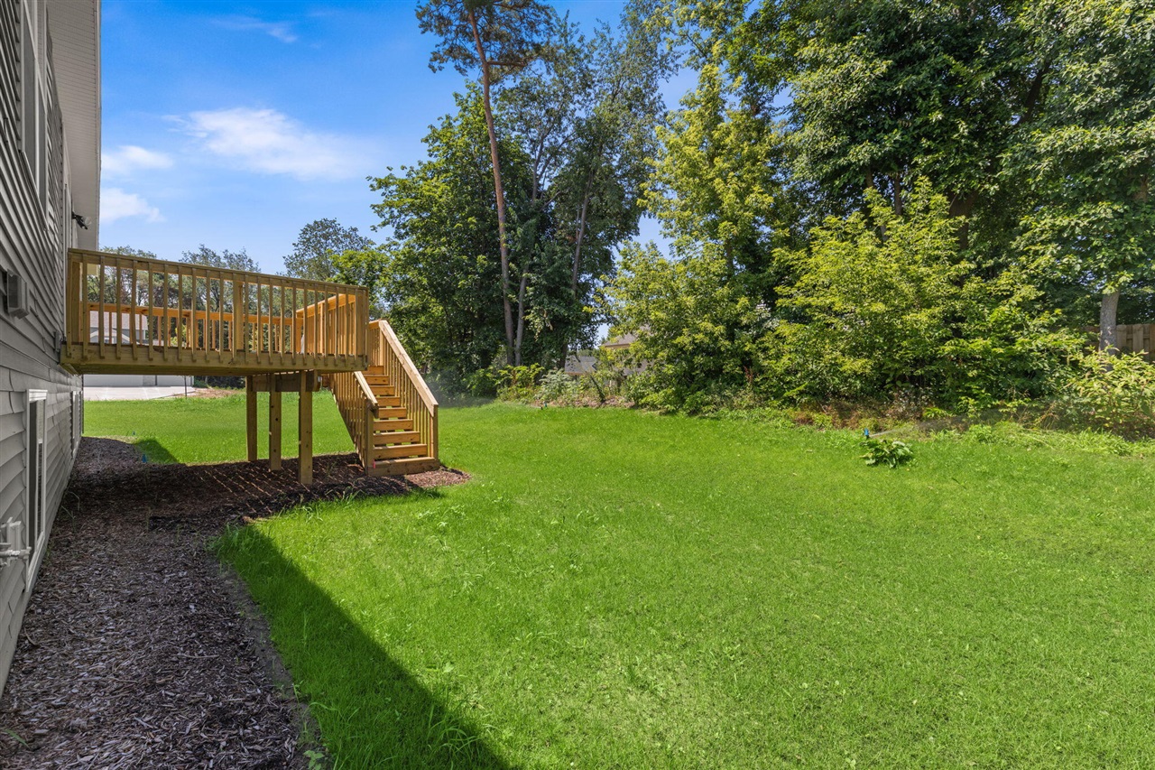 10711 Greyhound Avenue Property Photo 21