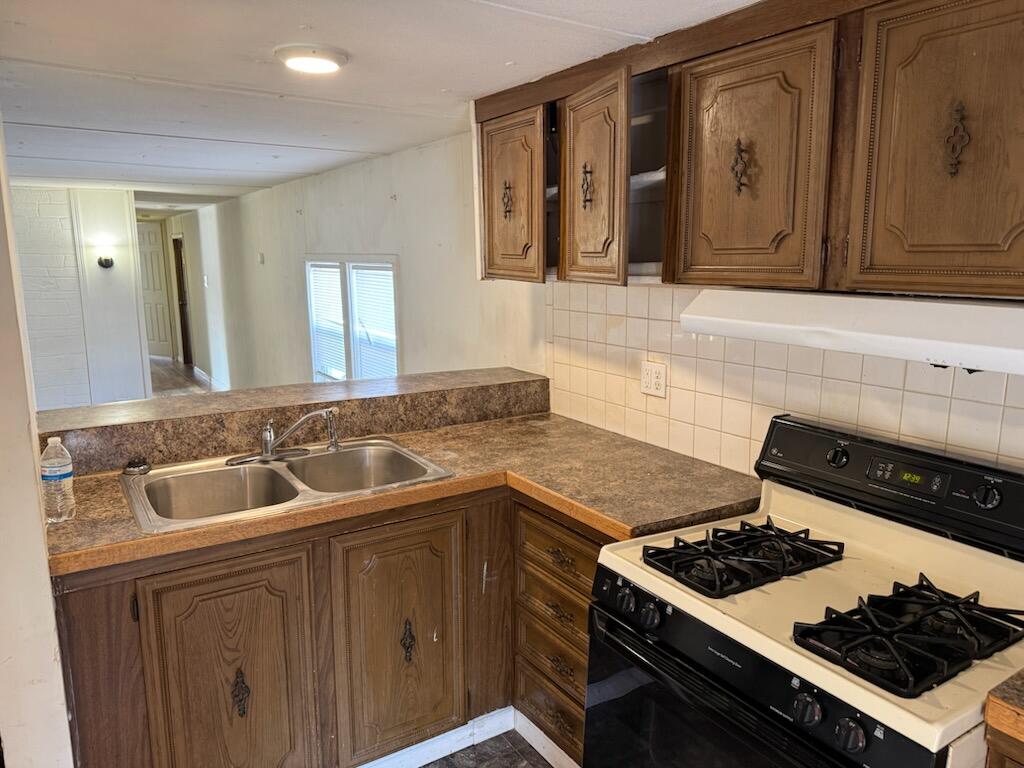 11671 Heron Drive Property Photo 6