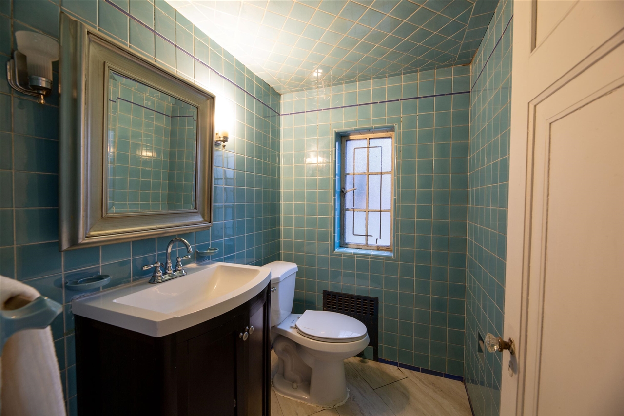 1536 Chicago Boulevard Property Photo 10