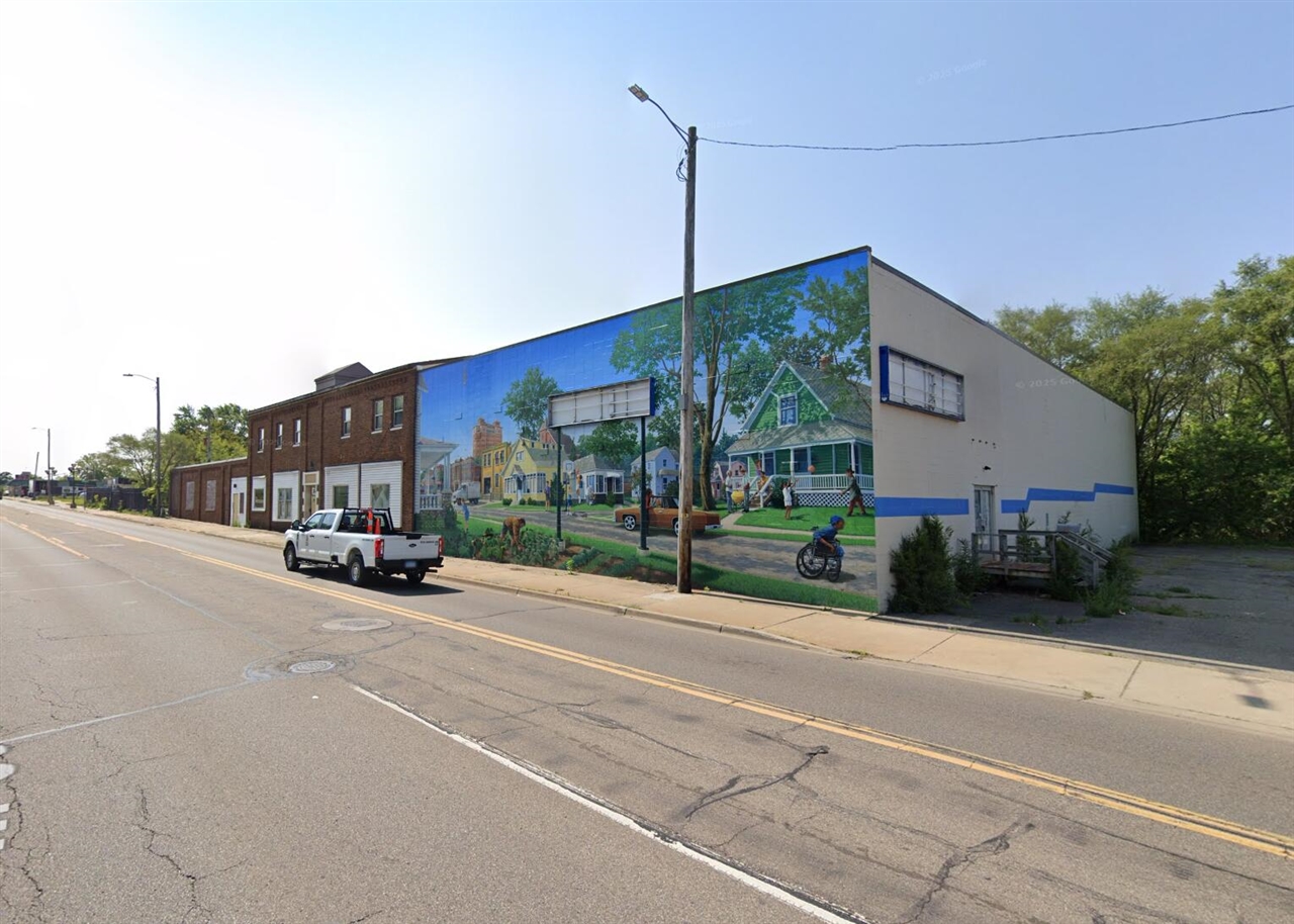 551 W Michigan Avenue Property Photo 2