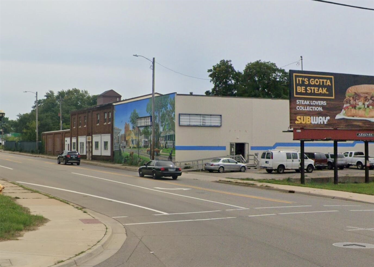 551 W Michigan Avenue Property Photo 3