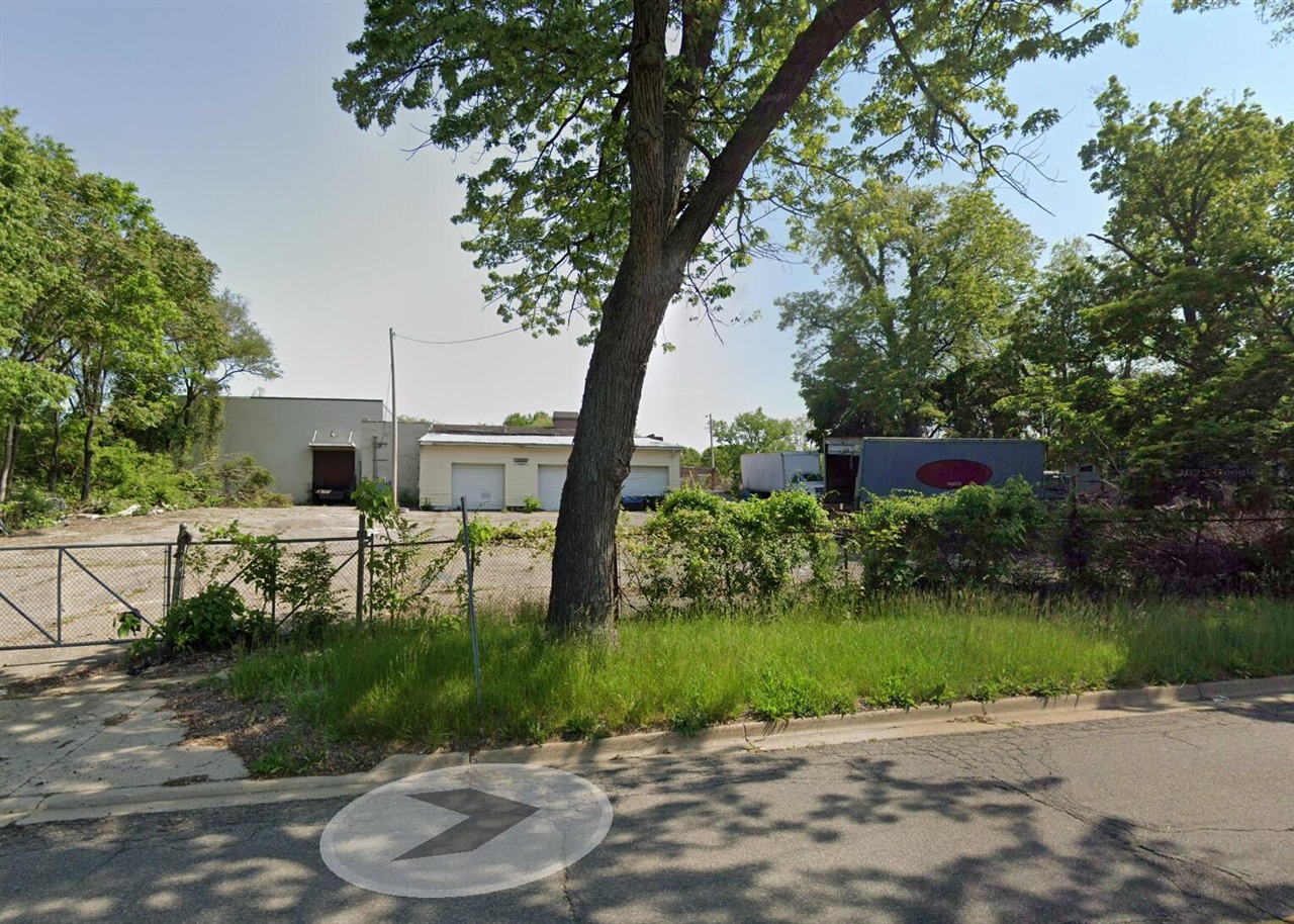 551 W Michigan Avenue Property Photo 8