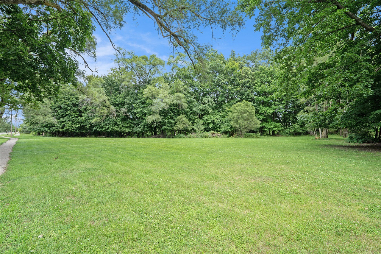 801 Portage Avenue Property Photo 19