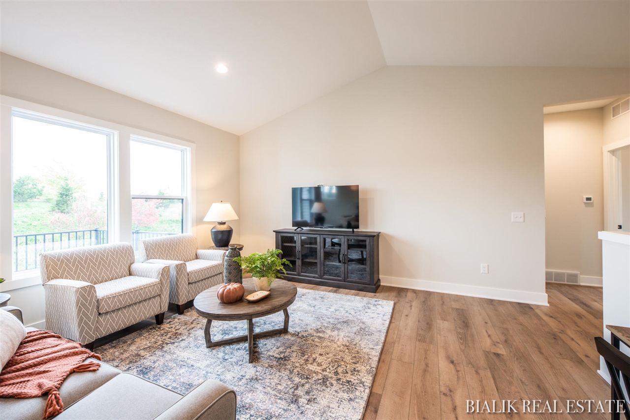 594 Sun Vale Lane Property Photo 11