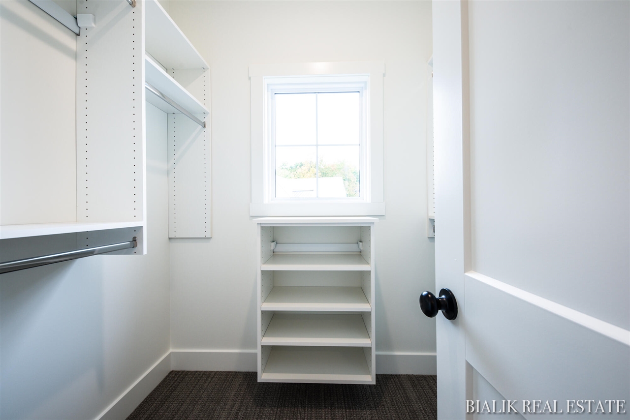 594 Sun Vale Lane Property Photo 32