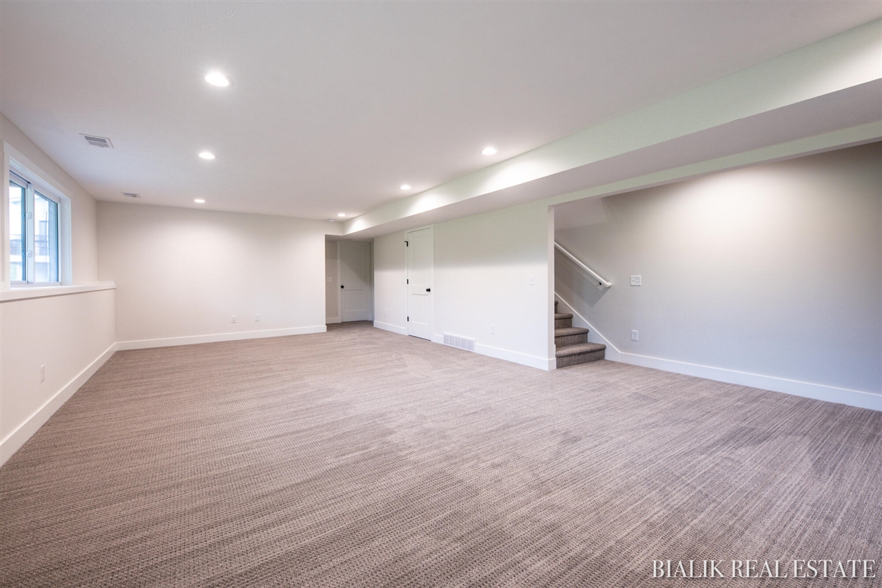 594 Sun Vale Lane Property Photo 38