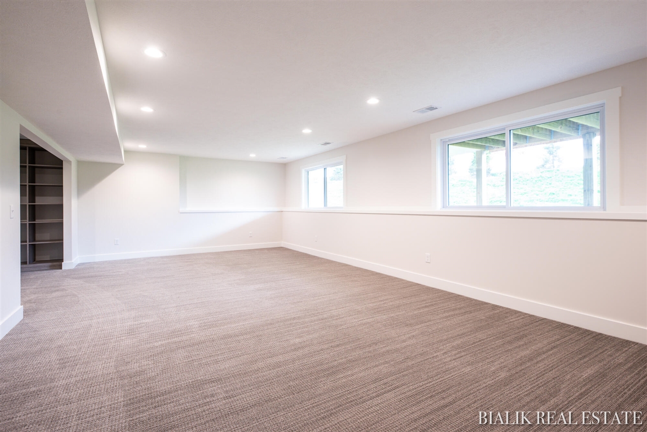 594 Sun Vale Lane Property Photo 39