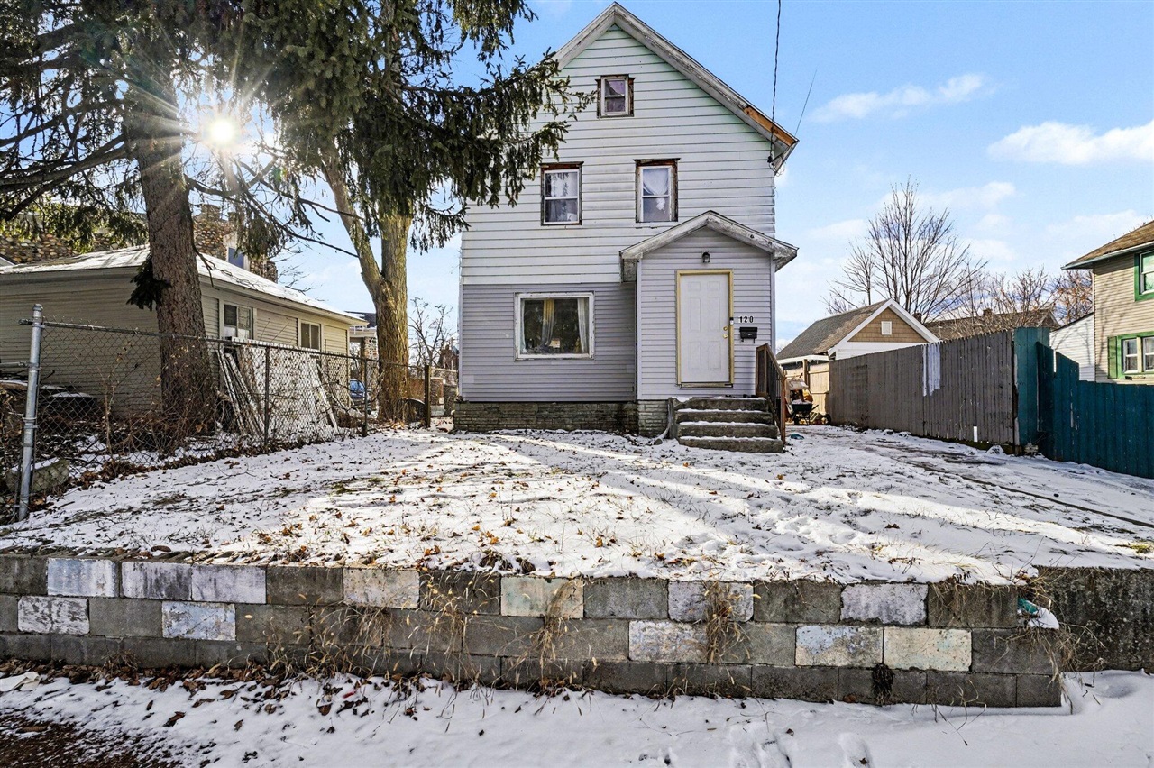 120 Highway Street Property Photo 1