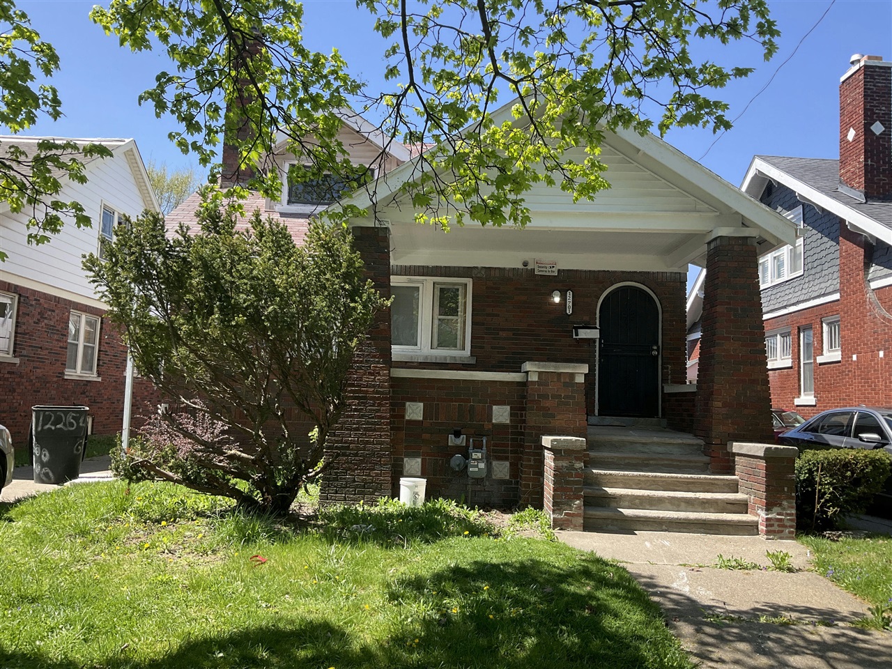 12701 Griggs Street Property Photo 1