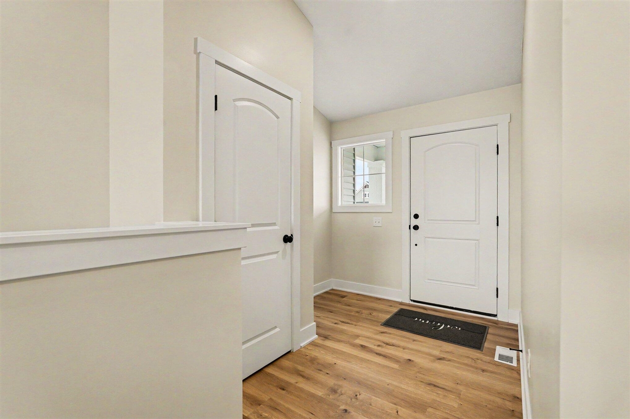 4904 Bethpage Drive Property Photo 2