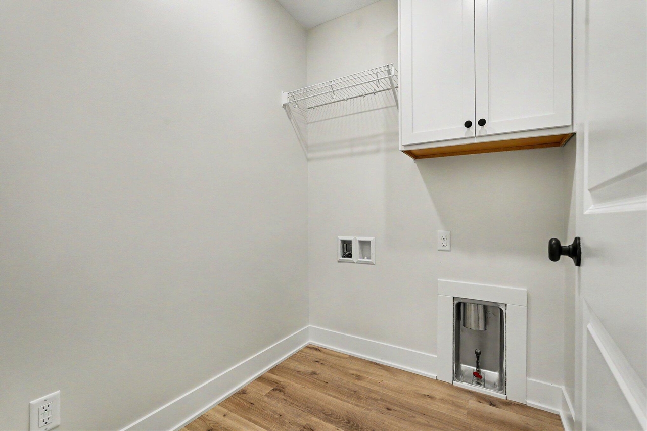 4904 Bethpage Drive Property Photo 13