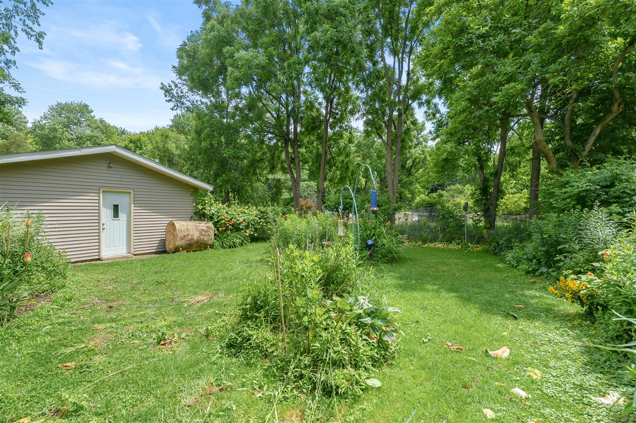 35553 M 43 Property Photo 54