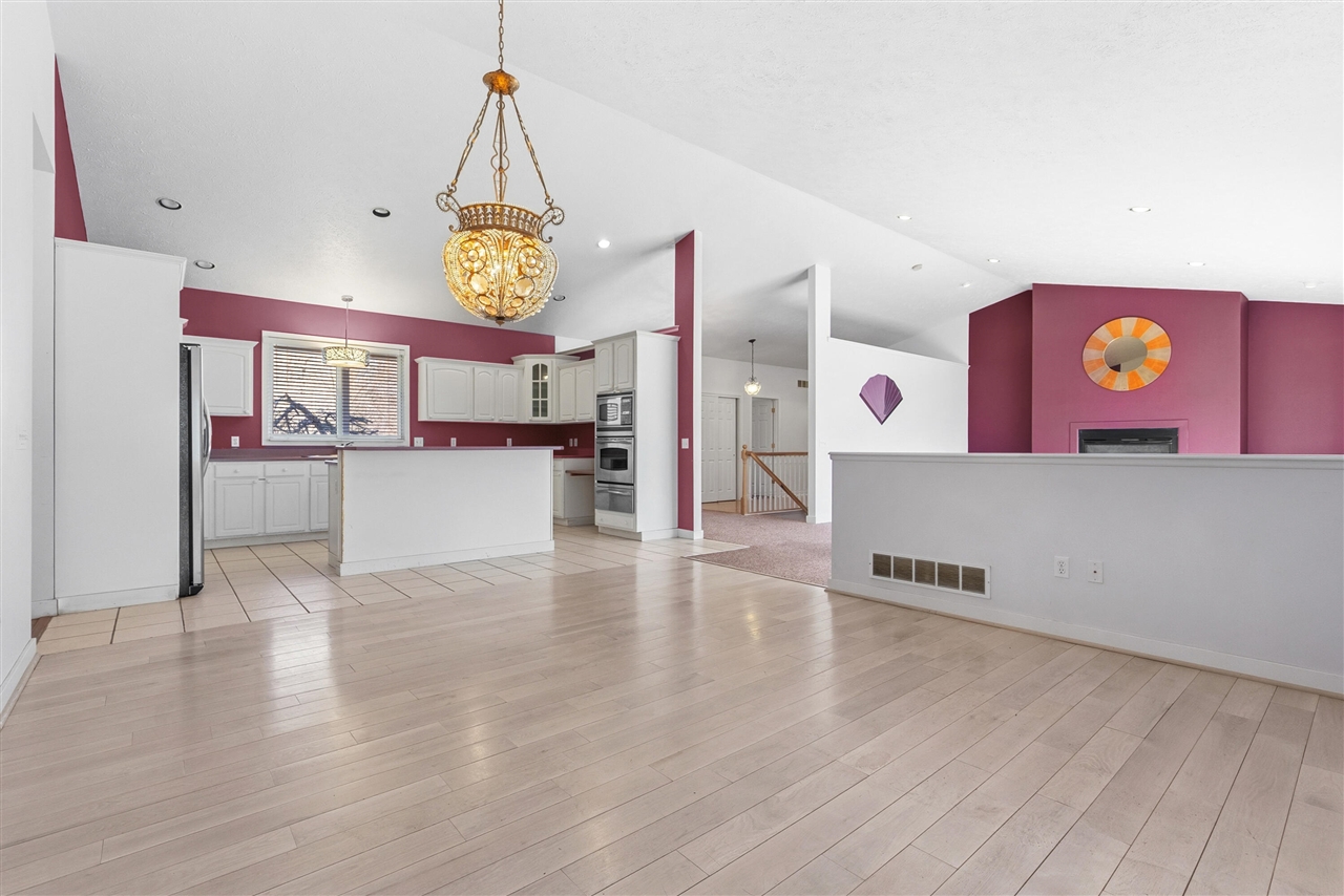 7625 Timberview Avenue Property Photo 11