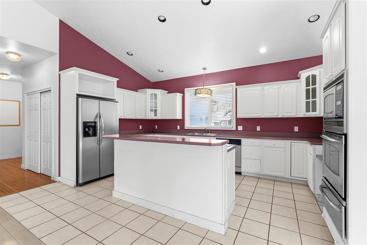 7625 Timberview Avenue Property Photo 13