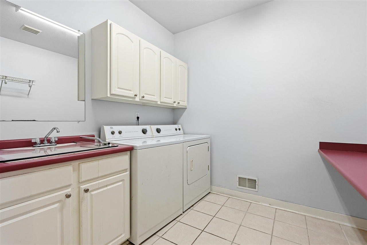 7625 Timberview Avenue Property Photo 26