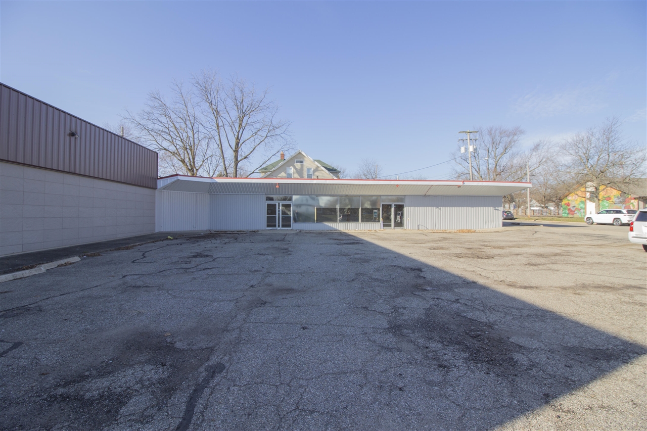 588 Capital Avenue Property Photo 1