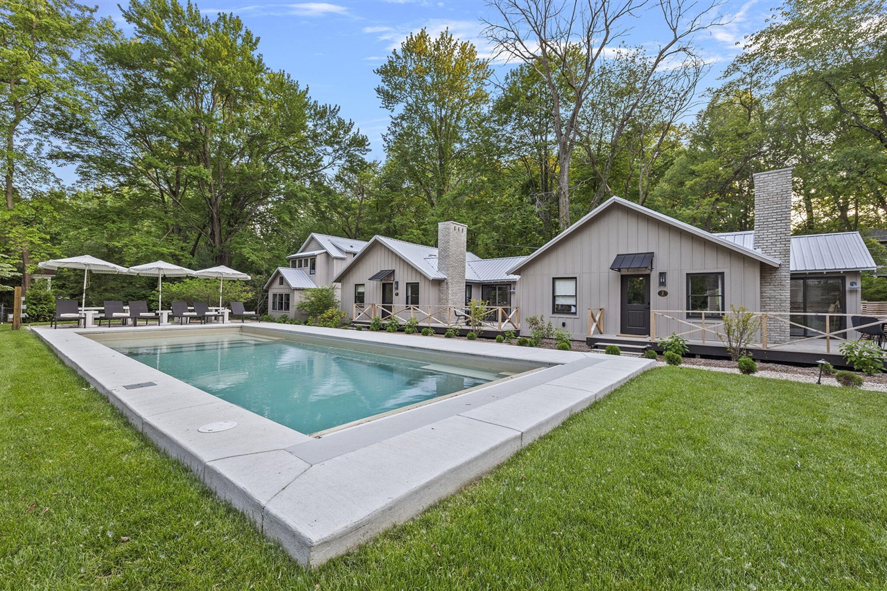 10222 Town Line Road Property Photo 4