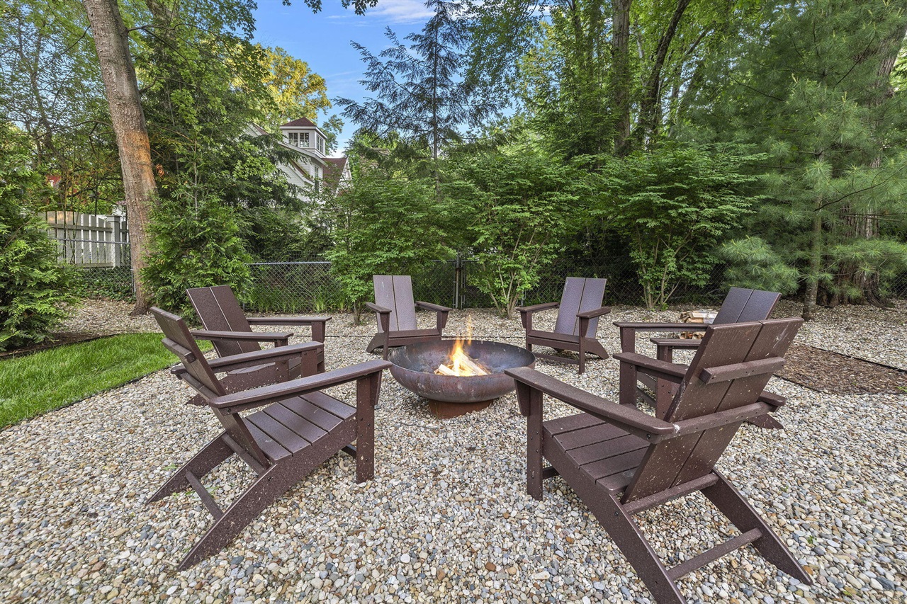 10222 Town Line Road Property Photo 10
