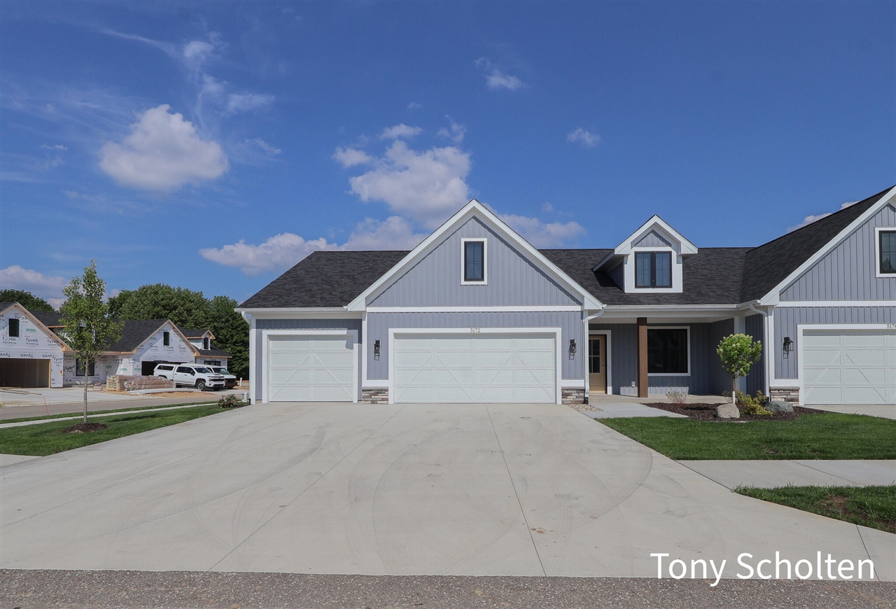 5172 Blendon Meadow Circle Property Photo 1